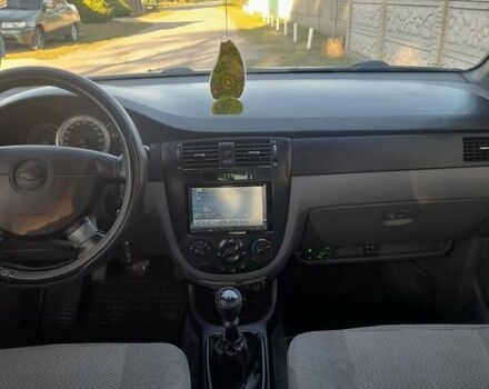 Серый Шевроле Лачетти, объемом двигателя 1.8 л и пробегом 254 тыс. км за 3800 $, фото 6 на Automoto.ua