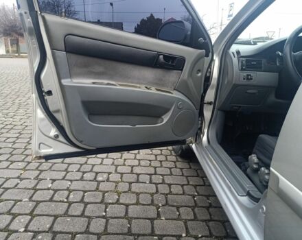 Серый Шевроле Лачетти, объемом двигателя 1.6 л и пробегом 322 тыс. км за 3300 $, фото 7 на Automoto.ua