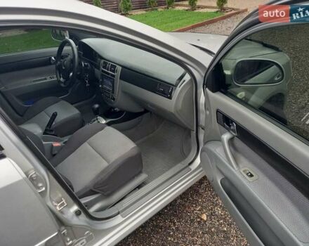 Сірий Шевроле Лачетті, об'ємом двигуна 1.8 л та пробігом 110 тис. км за 5000 $, фото 14 на Automoto.ua