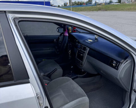 Сірий Шевроле Лачетті, об'ємом двигуна 1.8 л та пробігом 222 тис. км за 4100 $, фото 11 на Automoto.ua