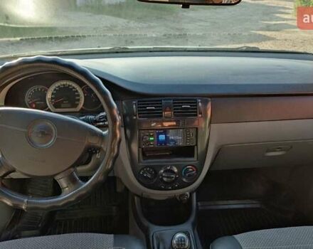 Серый Шевроле Лачетти, объемом двигателя 1.8 л и пробегом 173 тыс. км за 4300 $, фото 6 на Automoto.ua