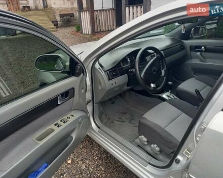 Сірий Шевроле Лачетті, об'ємом двигуна 1.8 л та пробігом 110 тис. км за 5000 $, фото 10 на Automoto.ua