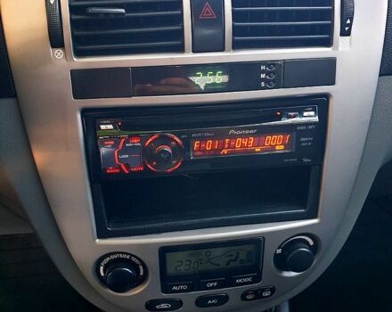 Серый Шевроле Лачетти, объемом двигателя 1.8 л и пробегом 146 тыс. км за 4000 $, фото 1 на Automoto.ua