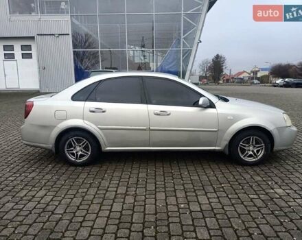 Серый Шевроле Лачетти, объемом двигателя 1.6 л и пробегом 322 тыс. км за 3300 $, фото 9 на Automoto.ua