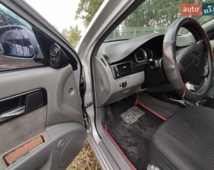 Сірий Шевроле Лачетті, об'ємом двигуна 1.8 л та пробігом 252 тис. км за 4500 $, фото 2 на Automoto.ua