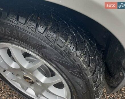 Сірий Шевроле Лачетті, об'ємом двигуна 1.8 л та пробігом 110 тис. км за 5000 $, фото 9 на Automoto.ua