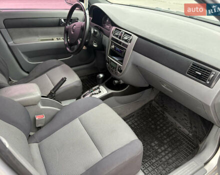 Серый Шевроле Лачетти, объемом двигателя 1.8 л и пробегом 224 тыс. км за 3999 $, фото 9 на Automoto.ua