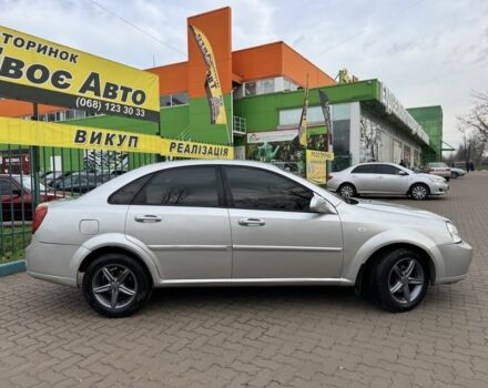 Сірий Шевроле Лачетті, об'ємом двигуна 1.6 л та пробігом 250 тис. км за 3850 $, фото 6 на Automoto.ua