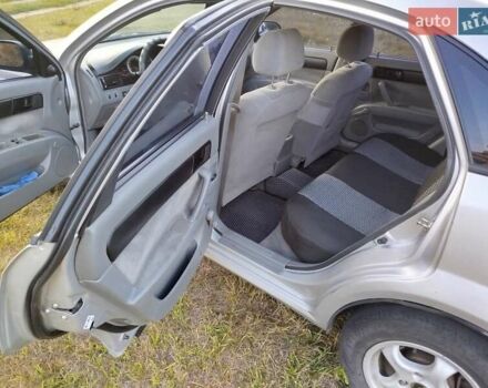 Серый Шевроле Лачетти, объемом двигателя 1.6 л и пробегом 270 тыс. км за 4950 $, фото 4 на Automoto.ua