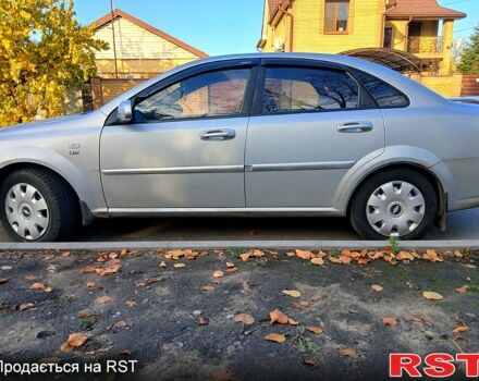 Серый Шевроле Лачетти, объемом двигателя 1.8 л и пробегом 248 тыс. км за 4000 $, фото 3 на Automoto.ua