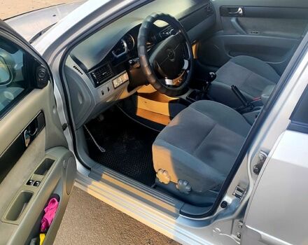 Сірий Шевроле Лачетті, об'ємом двигуна 1.8 л та пробігом 240 тис. км за 4600 $, фото 10 на Automoto.ua