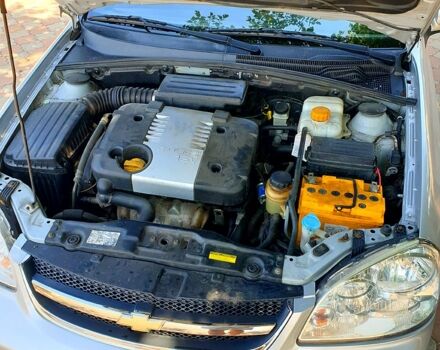 Серый Шевроле Лачетти, объемом двигателя 1.8 л и пробегом 146 тыс. км за 4000 $, фото 3 на Automoto.ua