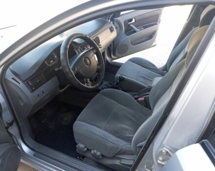 Серый Шевроле Лачетти, объемом двигателя 1.8 л и пробегом 193 тыс. км за 5400 $, фото 2 на Automoto.ua