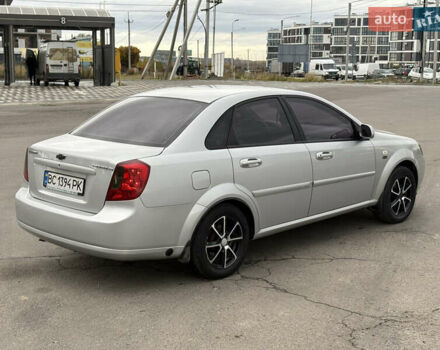 Серый Шевроле Лачетти, объемом двигателя 1.8 л и пробегом 224 тыс. км за 3999 $, фото 2 на Automoto.ua