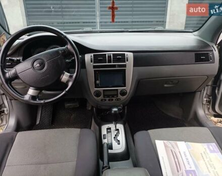 Серый Шевроле Лачетти, объемом двигателя 1.8 л и пробегом 200 тыс. км за 5499 $, фото 18 на Automoto.ua