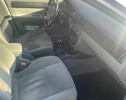 Серый Шевроле Лачетти, объемом двигателя 1.8 л и пробегом 142 тыс. км за 5000 $, фото 5 на Automoto.ua