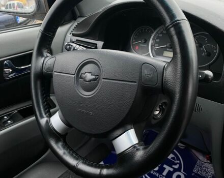 Серый Шевроле Лачетти, объемом двигателя 1.8 л и пробегом 249 тыс. км за 4300 $, фото 6 на Automoto.ua