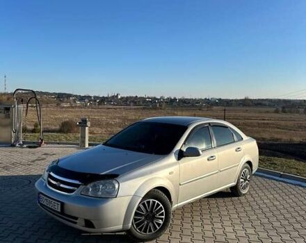 Серый Шевроле Лачетти, объемом двигателя 1.8 л и пробегом 170 тыс. км за 2999 $, фото 3 на Automoto.ua