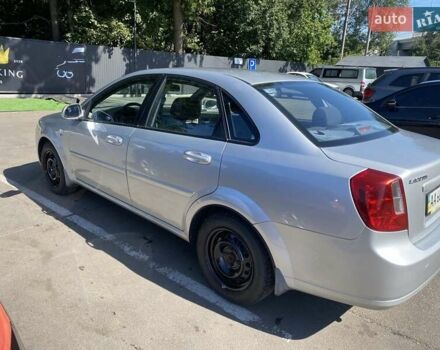 Сірий Шевроле Лачетті, об'ємом двигуна 1.8 л та пробігом 60 тис. км за 5200 $, фото 4 на Automoto.ua
