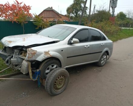 Серый Шевроле Лачетти, объемом двигателя 1.6 л и пробегом 300 тыс. км за 900 $, фото 2 на Automoto.ua