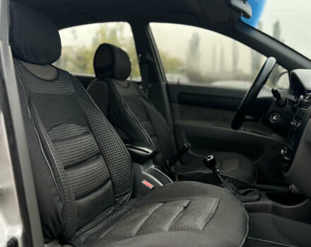 Серый Шевроле Лачетти, объемом двигателя 1.8 л и пробегом 290 тыс. км за 5499 $, фото 11 на Automoto.ua