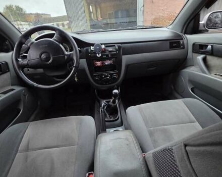 Сірий Шевроле Лачетті, об'ємом двигуна 1.8 л та пробігом 220 тис. км за 3900 $, фото 4 на Automoto.ua