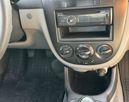 Серый Шевроле Лачетти, объемом двигателя 1.8 л и пробегом 170 тыс. км за 5500 $, фото 7 на Automoto.ua