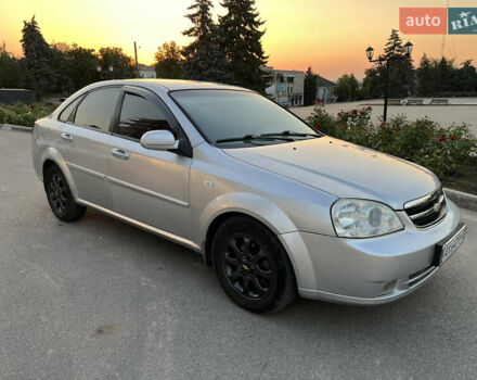 Серый Шевроле Лачетти, объемом двигателя 1.8 л и пробегом 270 тыс. км за 4999 $, фото 2 на Automoto.ua