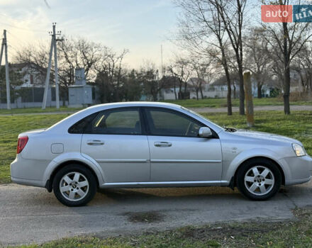 Серый Шевроле Лачетти, объемом двигателя 1.8 л и пробегом 290 тыс. км за 4500 $, фото 3 на Automoto.ua