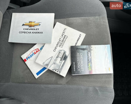 Сірий Шевроле Лачетті, об'ємом двигуна 1.6 л та пробігом 78 тис. км за 5200 $, фото 24 на Automoto.ua