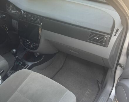 Серый Шевроле Лачетти, объемом двигателя 1.8 л и пробегом 220 тыс. км за 4600 $, фото 2 на Automoto.ua