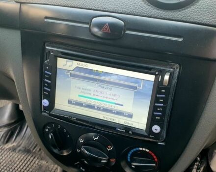 Серый Шевроле Лачетти, объемом двигателя 1.8 л и пробегом 167 тыс. км за 4000 $, фото 3 на Automoto.ua