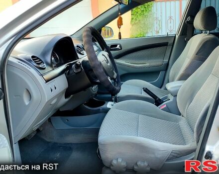 Серый Шевроле Лачетти, объемом двигателя 1.8 л и пробегом 280 тыс. км за 4750 $, фото 6 на Automoto.ua