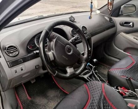 Серый Шевроле Лачетти, объемом двигателя 1.8 л и пробегом 270 тыс. км за 2650 $, фото 4 на Automoto.ua