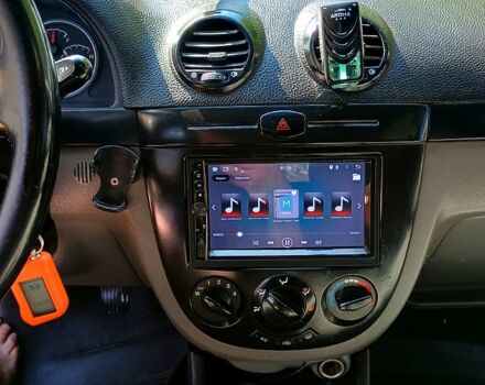 Серый Шевроле Лачетти, объемом двигателя 1.8 л и пробегом 182 тыс. км за 3000 $, фото 4 на Automoto.ua