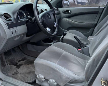 Серый Шевроле Лачетти, объемом двигателя 1.8 л и пробегом 250 тыс. км за 3400 $, фото 8 на Automoto.ua