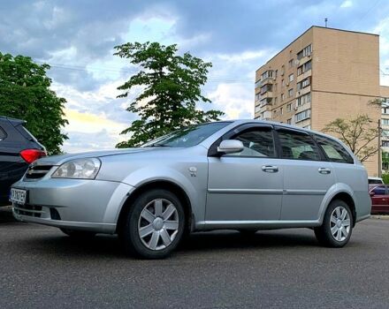 Серый Шевроле Лачетти, объемом двигателя 1.8 л и пробегом 330 тыс. км за 3000 $, фото 2 на Automoto.ua