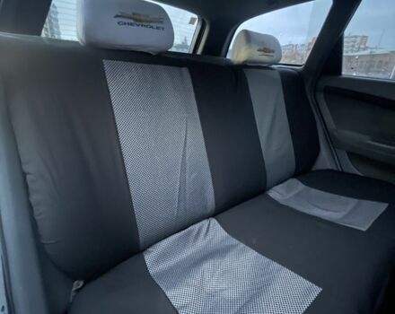 Сірий Шевроле Лачетті, об'ємом двигуна 1.8 л та пробігом 300 тис. км за 3499 $, фото 18 на Automoto.ua