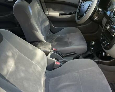 Серый Шевроле Лачетти, объемом двигателя 1.8 л и пробегом 229 тыс. км за 4300 $, фото 14 на Automoto.ua