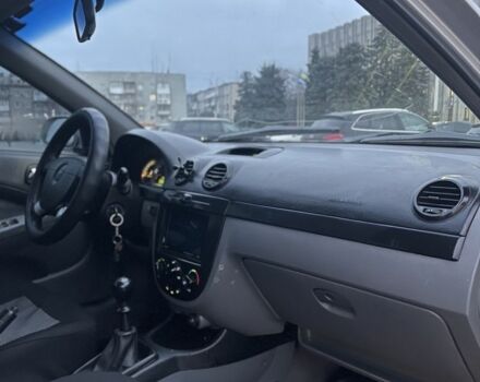 Сірий Шевроле Лачетті, об'ємом двигуна 1.8 л та пробігом 300 тис. км за 3499 $, фото 16 на Automoto.ua