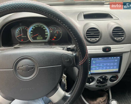 Серый Шевроле Лачетти, объемом двигателя 1.6 л и пробегом 320 тыс. км за 4800 $, фото 5 на Automoto.ua