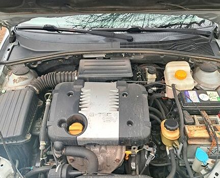 Серый Шевроле Лачетти, объемом двигателя 1.8 л и пробегом 227 тыс. км за 5500 $, фото 2 на Automoto.ua