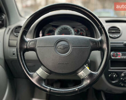 Сірий Шевроле Лачетті, об'ємом двигуна 1.8 л та пробігом 70 тис. км за 6999 $, фото 7 на Automoto.ua