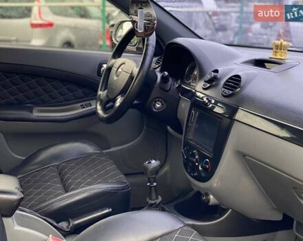 Серый Шевроле Лачетти, объемом двигателя 1.8 л и пробегом 226 тыс. км за 5600 $, фото 14 на Automoto.ua