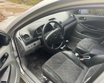 Серый Шевроле Лачетти, объемом двигателя 1.8 л и пробегом 290 тыс. км за 3500 $, фото 5 на Automoto.ua