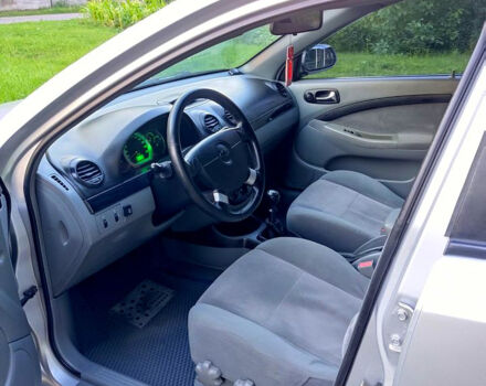 Серый Шевроле Лачетти, объемом двигателя 1.8 л и пробегом 185 тыс. км за 5400 $, фото 6 на Automoto.ua