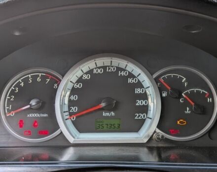 Серый Шевроле Лачетти, объемом двигателя 1.8 л и пробегом 357 тыс. км за 3500 $, фото 9 на Automoto.ua