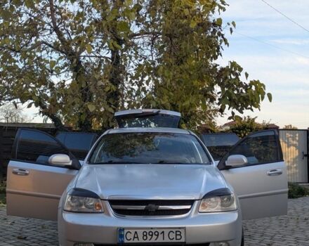 Серый Шевроле Лачетти, объемом двигателя 1.8 л и пробегом 357 тыс. км за 3500 $, фото 1 на Automoto.ua