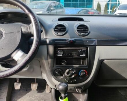 Серый Шевроле Лачетти, объемом двигателя 1.8 л и пробегом 204 тыс. км за 4500 $, фото 5 на Automoto.ua