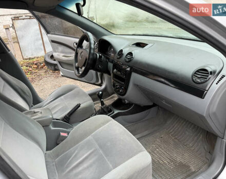 Серый Шевроле Лачетти, объемом двигателя 1.8 л и пробегом 330 тыс. км за 2900 $, фото 11 на Automoto.ua